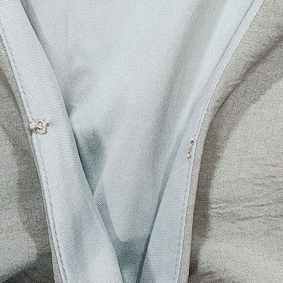 🍑She & Sky Sage Green Flouncy Belted Romper Medium - Picture 6 of 12